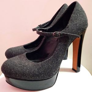 Vince Camuto heels - size 9 - Gray & Black